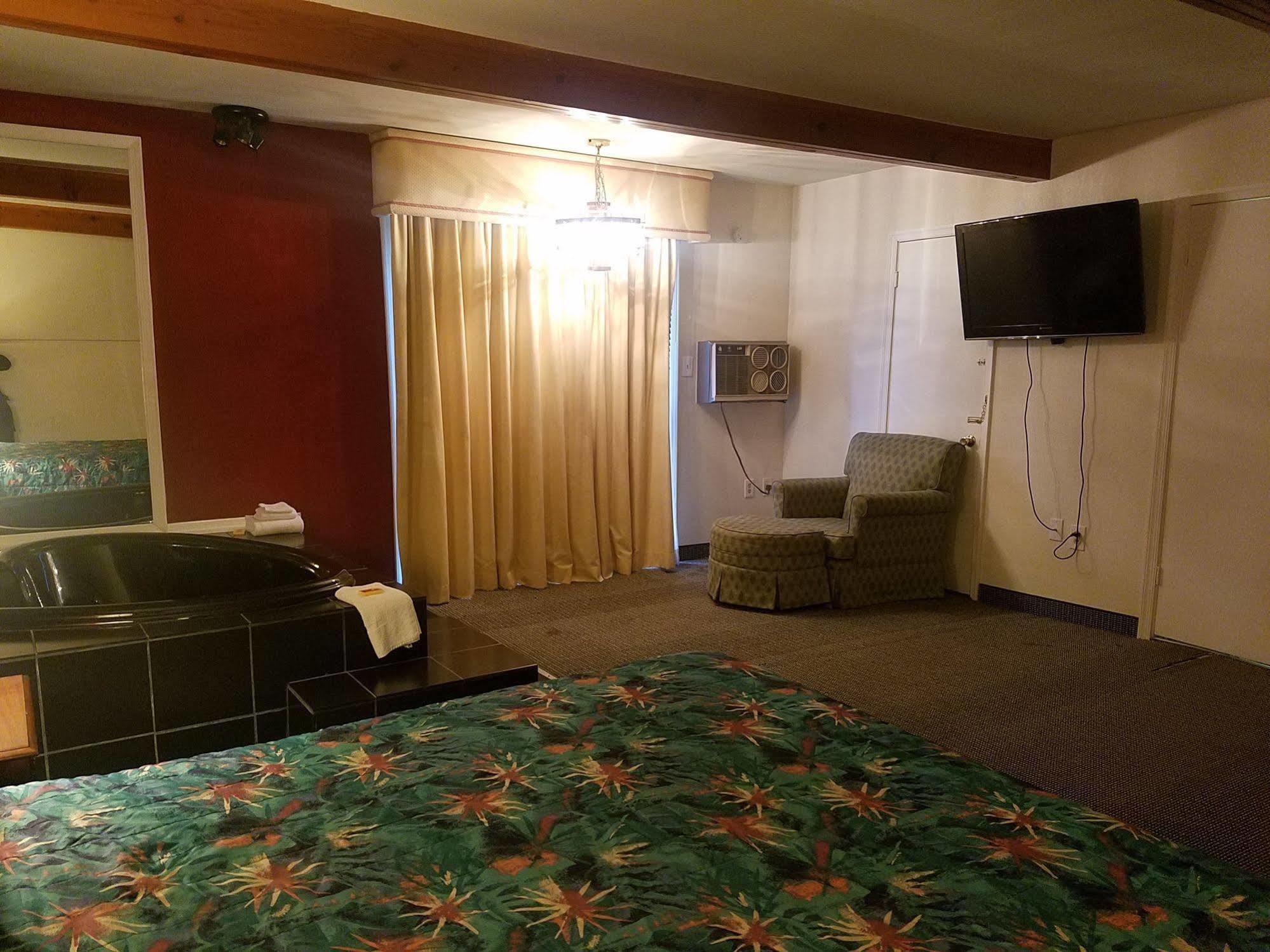 Maplehurst Motel Tunkhannock Dış mekan fotoğraf